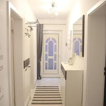 아파트 Ferienwohnung Hoffmann Parterre - A48279 *